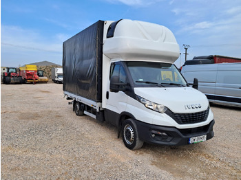 Curtain side van IVECO