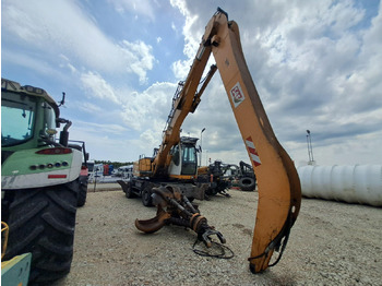 Waste/ Industry handler LIEBHERR A 924