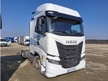 Tractor unit IVECO