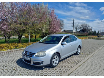 Car VOLKSWAGEN