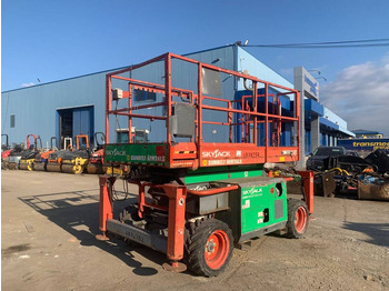 Scissor lift SKYJACK
