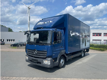 Closed box van MERCEDES-BENZ