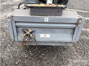 Air compressor 2010 Atlas Copco XAS97DD (Inoperable) Air Compressor: picture 5