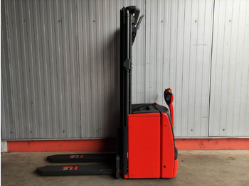 Stacker LINDE L16