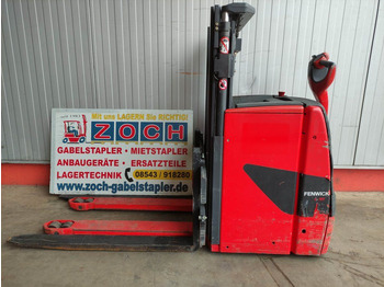 Stacker LINDE L16