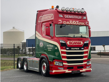 Tractor unit SCANIA S 650