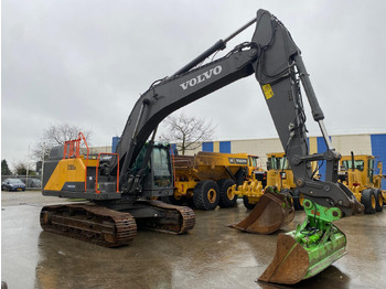 Crawler excavator Volvo EC300: picture 3
