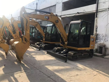 Crawler excavator CAT 305.5E2: picture 3