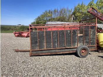 Livestock trailer