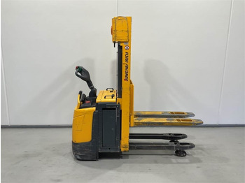 Stacker JUNGHEINRICH