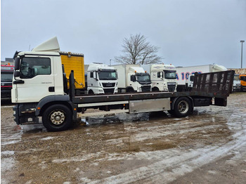 Autotransporter truck MAN TGM 18.250