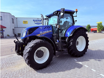 Farm tractor NEW HOLLAND T7.245