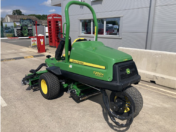 Garden mower John Deere 7200A utility mower: picture 3