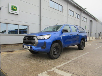 Pickup truck TOYOTA Hilux