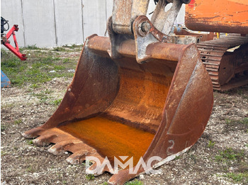 Crawler excavator NEW HOLLAND E215B: picture 5