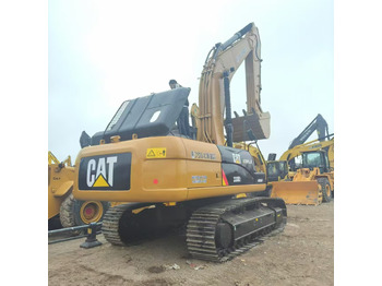 Crawler excavator CATERPILLAR 330D2: picture 2