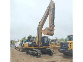 Crawler excavator CATERPILLAR 330D2: picture 4