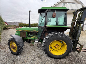Farm tractor JOHN DEERE