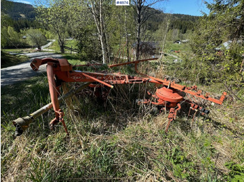 Tedding equipment KUHN