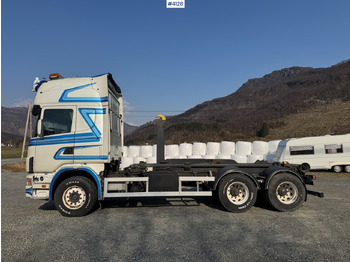 Hook lift truck SCANIA R144