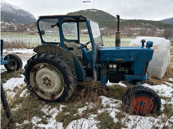 Farm tractor FORD
