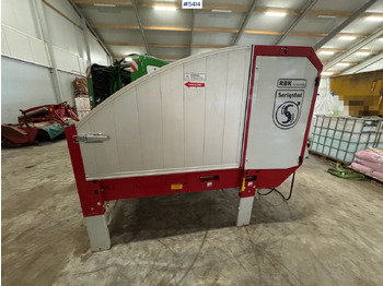 Tedding equipment