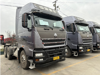 Tractor unit HOWO TRACTOR: picture 2