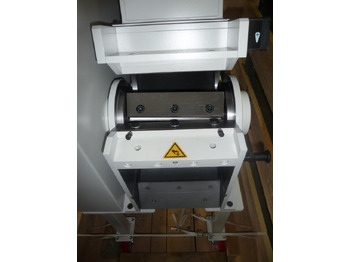 Industrial waste shredder