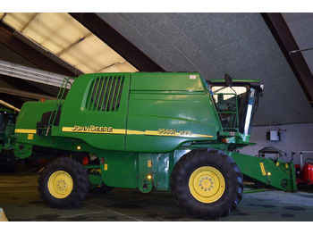 Combine harvester JOHN DEERE
