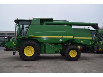 Combine harvester John Deere W 650: picture 2