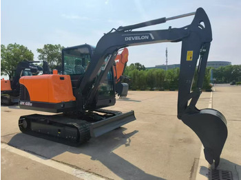 Mini excavator DOOSAN DX60