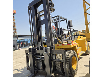 Diesel forklift Komatsu FD200: picture 5
