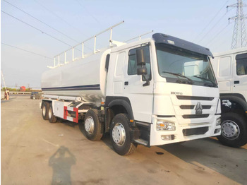 Tanker truck SINOTRUK HOWO