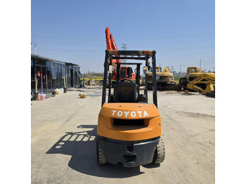 Diesel forklift Toyota FD30: picture 5