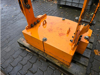 Counterweight Heckgewicht Unimog 405 U400 U 300 500 400 318 423 427 429 430 530 527 535 Kontergewicht Mulag Mähausleger Böschungsmulcher Dücker: picture 5 Counterweight Heckgewicht Unimog 405 U400 U 300 500 400 318 423 427 429 430 530 527 535 Kontergewicht Mulag Mähausleger Böschungsmulcher Dücker: picture 5