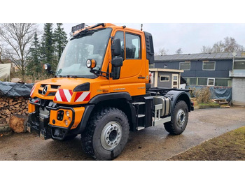 Dropside/ Flatbed truck UNIMOG