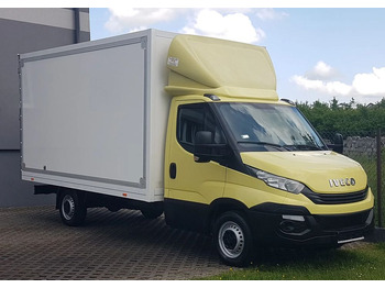 Closed box van IVECO Daily