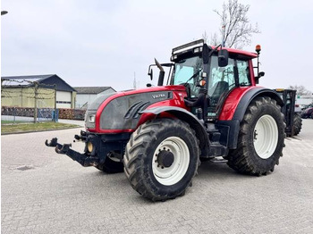 Farm tractor VALTRA T172