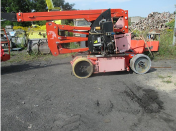 Articulated boom