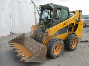 Skid steer loader Bobcat S 530: picture 2