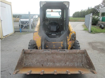 Skid steer loader Bobcat S 530: picture 3
