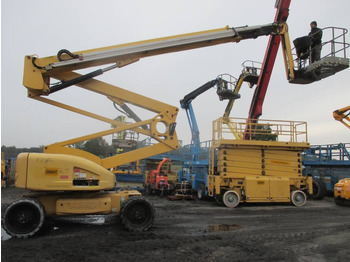 Articulated boom NIFTYLIFT