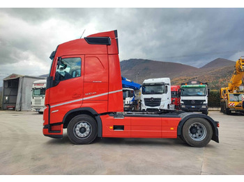 Tractor unit Volvo FH 500: picture 3