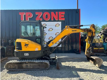 Mini excavator BOBCAT E35