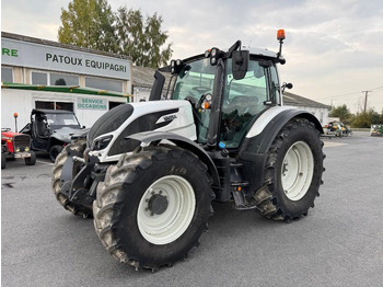 Farm tractor VALTRA N174