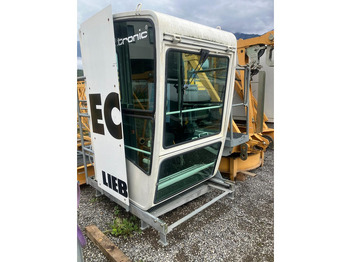 Tower crane LIEBHERR