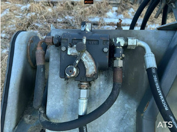 Sand/ Salt spreader Fjaras sand spreader 250L: picture 5