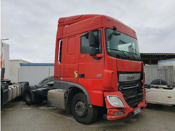 Tractor unit DAF XF 460