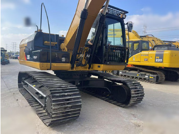 Crawler excavator CATERPILLAR 320D: picture 3