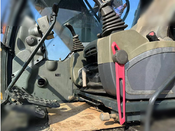 Crawler excavator HYUNDAI ROBEX 220 LC-9S: picture 5 Crawler excavator HYUNDAI ROBEX 220 LC-9S: picture 5